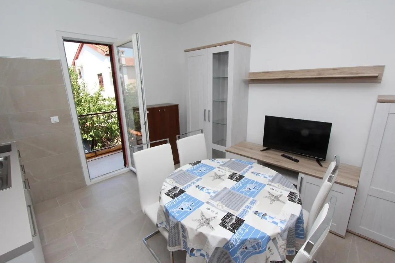 Apartment Mihaela Rovigno 0*,  Croazia